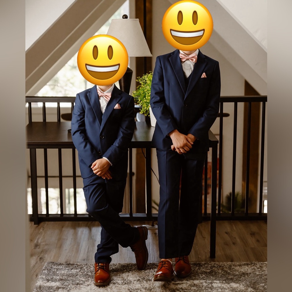Dark Blue 5-Piece Suit + Shoes - Size 8